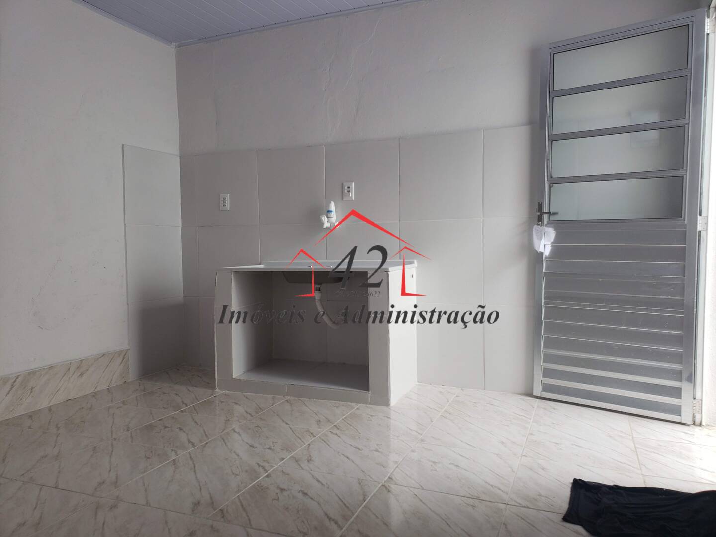 Casa, 1 quarto, 15 m² - Foto 1