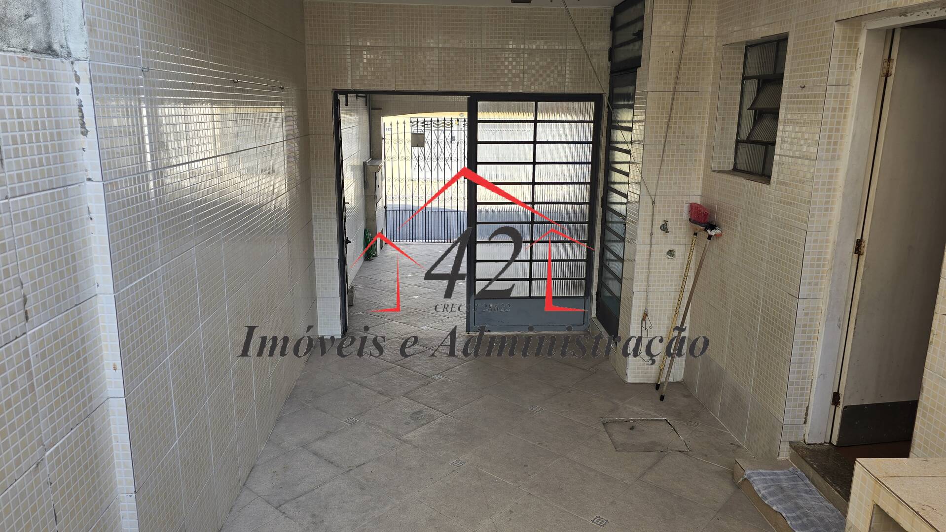 Sobrado à venda com 2 quartos, 148m² - Foto 14