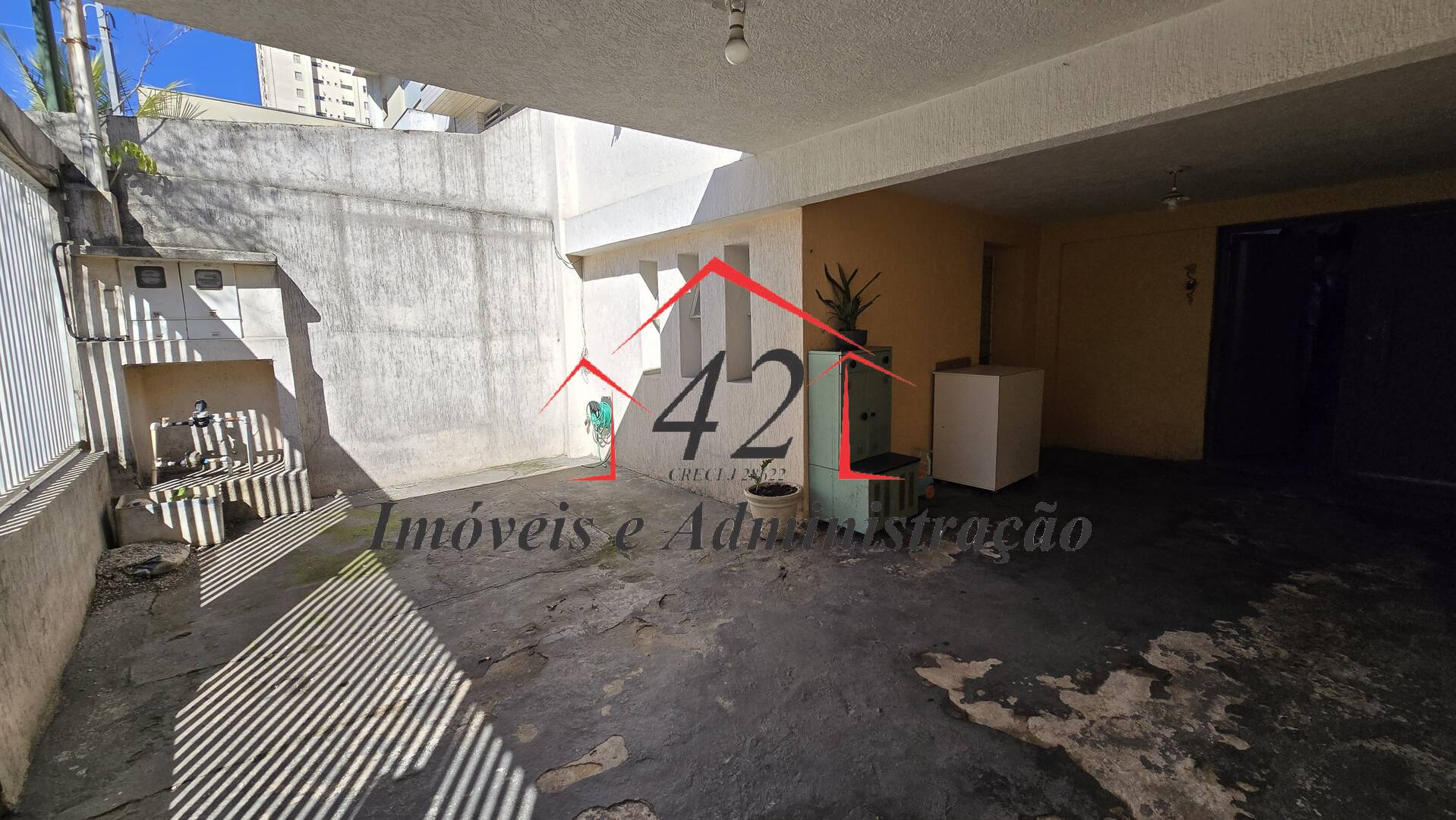 Casa, 2 quartos, 210 m² - Foto 1